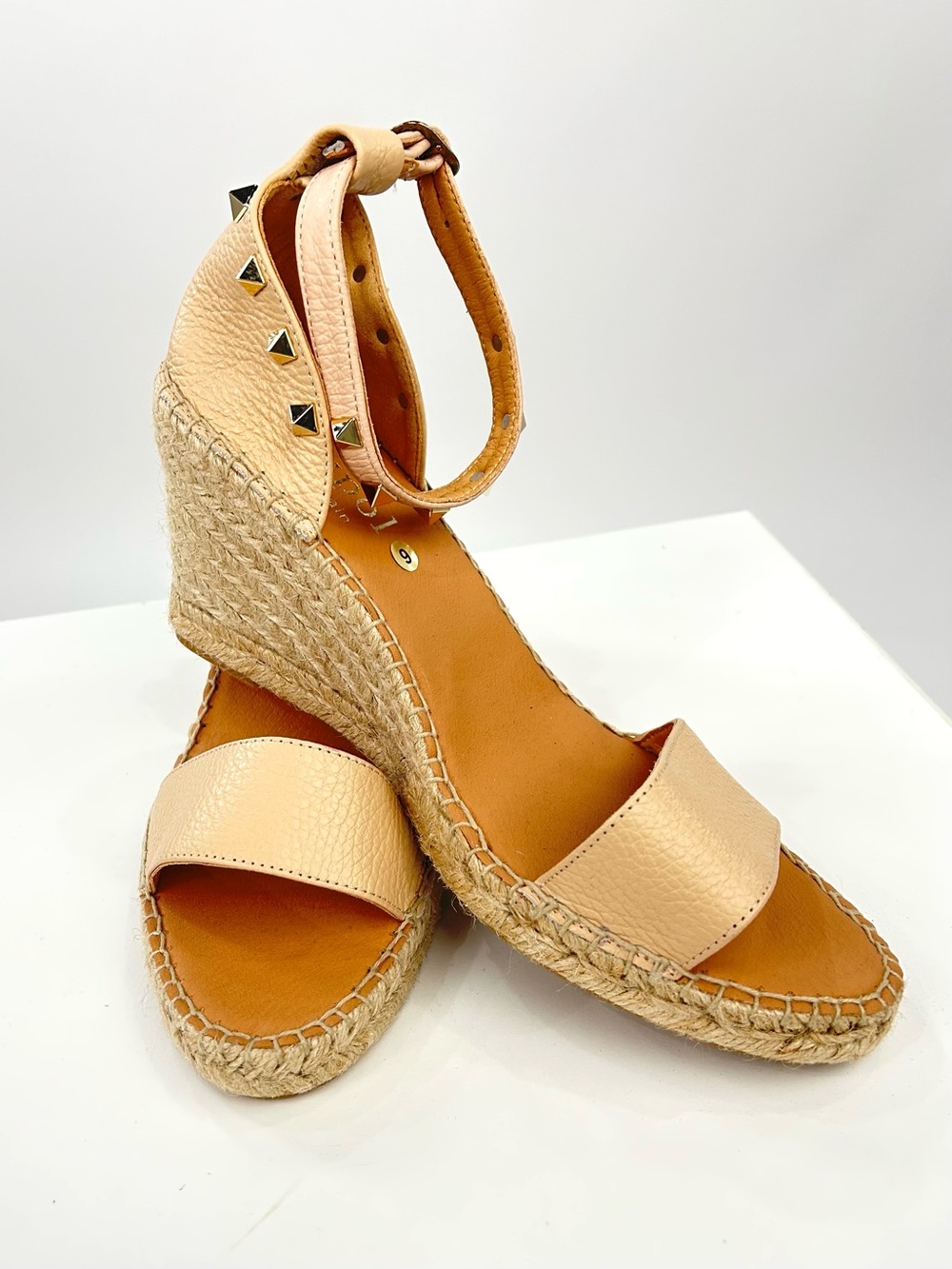 NWOT Maypol Spain Anthropologie Studded Leather Espadrille Wedges EU 40